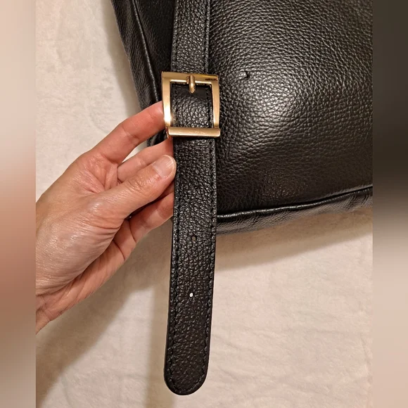Scuola del Cuoio Firenze Timeless Black Leather Backpack  display picture 1
